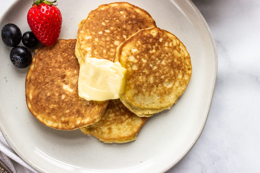 4 Ingredient Paleo Pancakes
