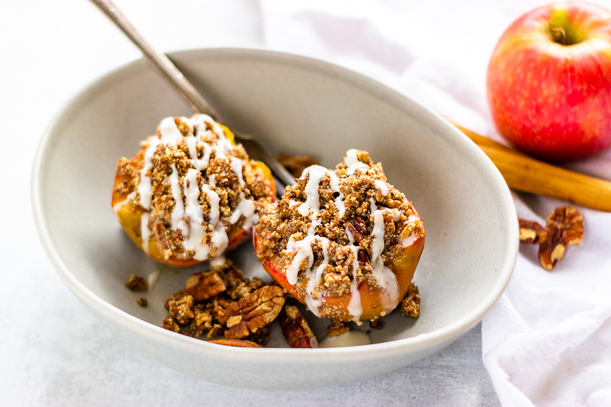 Cider Baked Apple Slices- paleo dessert recipe + VIDEO - Cotter Crunch