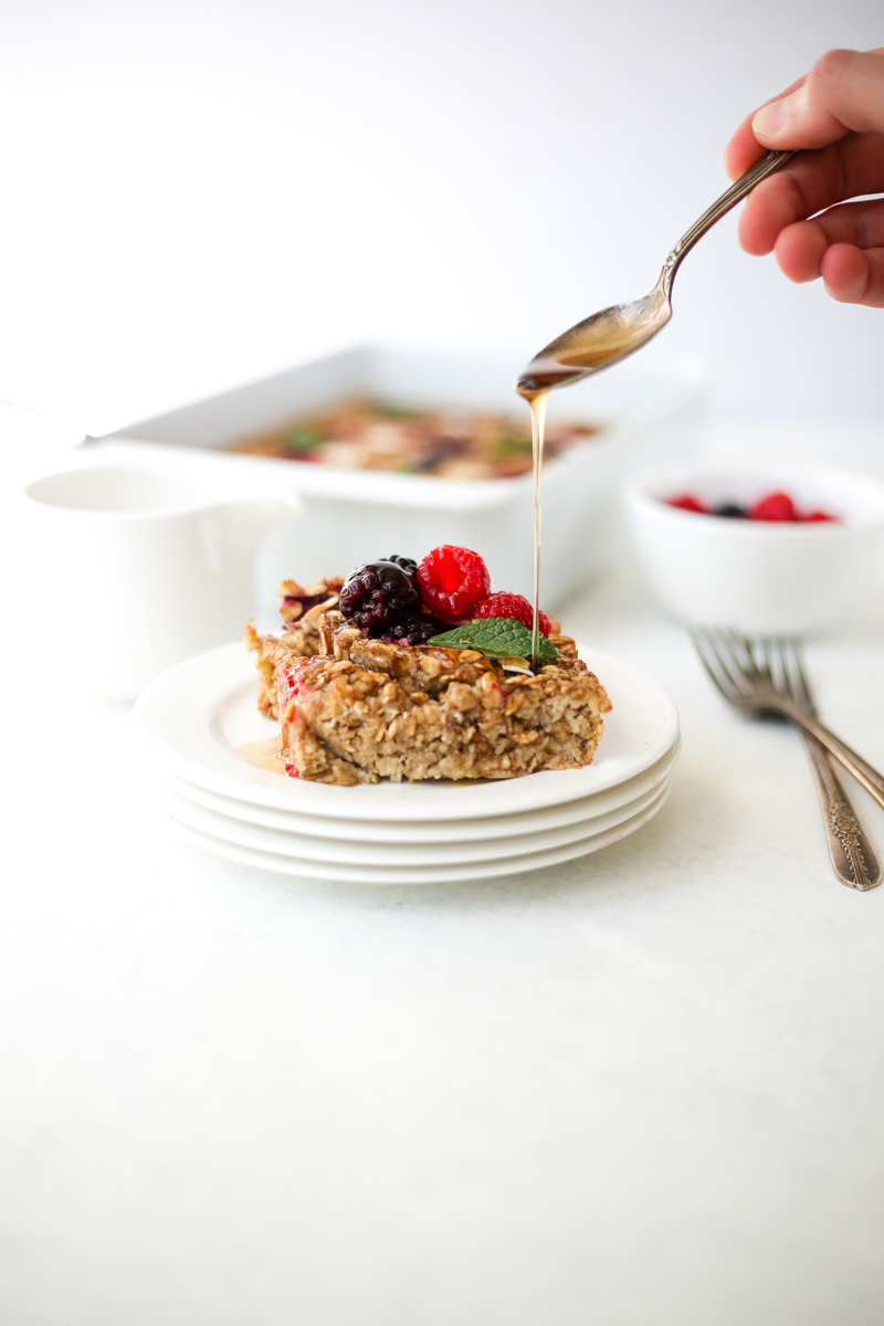 Berry Baked Oatmeal Gluten Free + Dairy Free · Jessica Eats Real Food